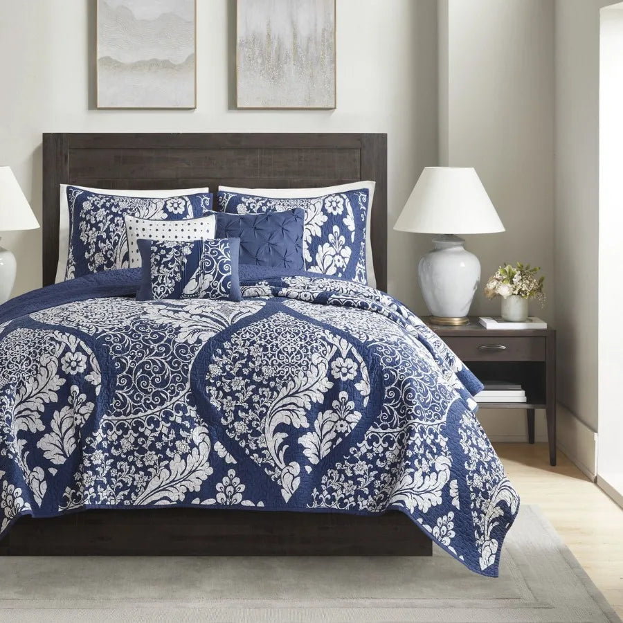 6 pc Quilt Set with Throw Pillows - Indigo